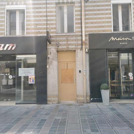 Ferienwohnung Le Bourbon Hypercentre Charleville-Mézières Exterior foto