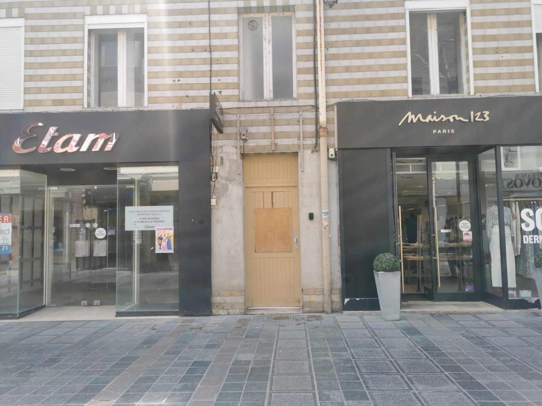 Ferienwohnung Le Bourbon Hypercentre Charleville-Mézières Exterior foto